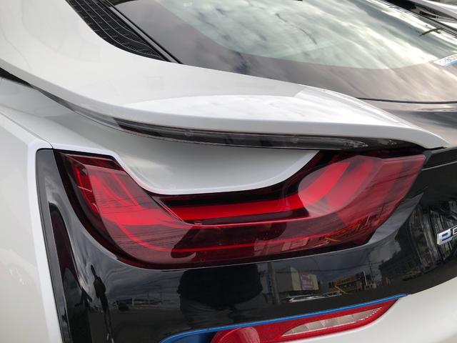i8 ベースグレード 純正ナビ&360°カメラ ハーマンカードン 20インチAW 黒革シート 追従クルーズコントロール スマートキー プッシュスタート  ヘッドアップディスプレイ(19枚目)