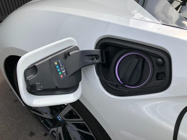 i8 ベースグレード 純正ナビ&360°カメラ ハーマンカードン 20インチAW 黒革シート 追従クルーズコントロール スマートキー プッシュスタート  ヘッドアップディスプレイ(20枚目)