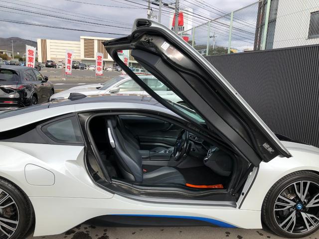 i8 ベースグレード 純正ナビ&360°カメラ ハーマンカードン 20インチAW 黒革シート 追従クルーズコントロール スマートキー プッシュスタート  ヘッドアップディスプレイ(31枚目)