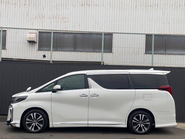 アルファード ２．５Ｓ　Ｃパッケージ　モデリスタエアロ＆シグネチャーイルミ　サンルーフ　黒革シート（ヒーター＆ベンチレーション）純正ナビフルセグＴＶ＆後席フリップダウンモニター　ワンオーナー車　デジタルインナーミラー　ドライブレコーダー（8枚目）