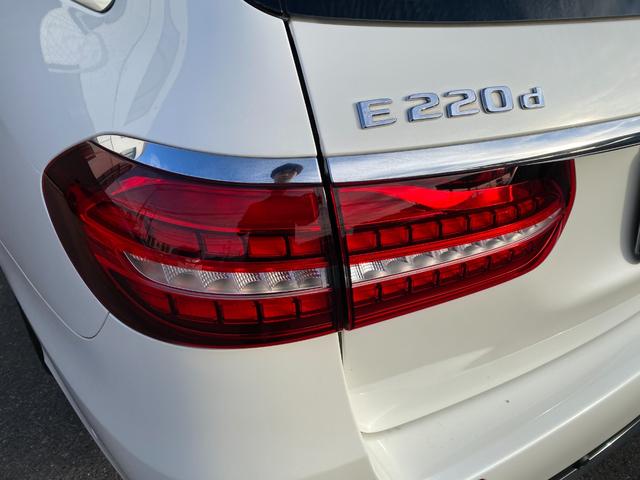 Ｅクラスステーションワゴン Ｅ２２０ｄ　ステーションワゴン　スポーツ　パノラミックスライディングルーフ　黒革シート　１オーナー車　ＢＳＭ　ＨＵＤ　パヒュームアトマイザー　ブルメスターサウンド　前後ドライブレコーダー　パワーバックドア（19枚目）