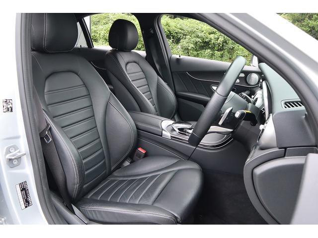 Ｃクラス Ｃ２００アバンギャルド　ＡＭＧライン　パノラミックスライディングルーフ　黒革シート　１オーナー車　レーダーセーフティパッケージ　純正ナビＴＶ＆Ｂカメラ　ブラインドスポットモニター　ヘッドアップディスプレイ　ブルメスターサウンド（4枚目）