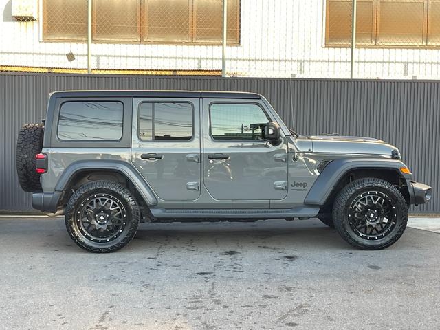 ジープ・ラングラーアンリミテッド スポーツアルティテュード 社外20インチAW 純正ディスプレイオーディオ&バックカメラ ETC LEDヘッドライト 限定300台 グロスブラック内装パネル LEDヘッドライト(7枚目)