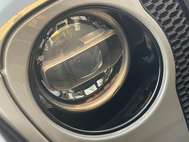 ジープ・ラングラーアンリミテッド スポーツアルティテュード 社外20インチAW 純正ディスプレイオーディオ&バックカメラ ETC LEDヘッドライト 限定300台 グロスブラック内装パネル LEDヘッドライト(30枚目)