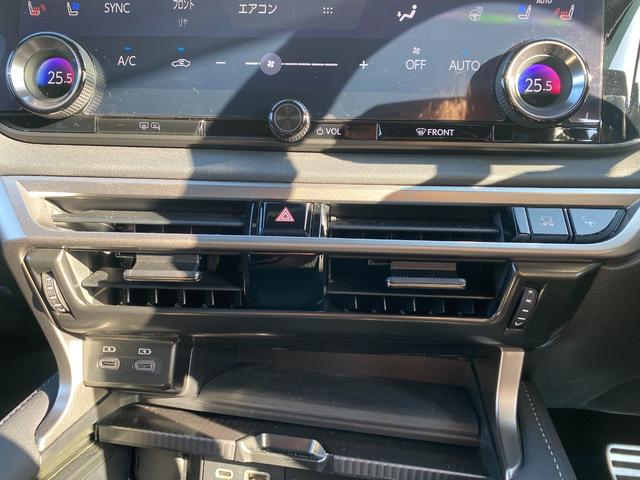 ＲＸ ＲＸ５００ｈ　Ｆスポーツパフォーマンス　ボディーゴールドラッピング施工　エアロダイナミックパッケージ　マークレビンソン　サンルーフ　黒革ハーフレザーシート　ワーク２２インチＡＷ（純正アルミ有）（25枚目）