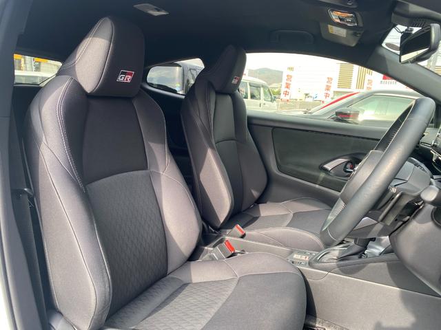 ＧＲヤリス ＲＳ　純正ディスプレイオーディオ　ナビ＆バックカメラ　ＥＴＣ　前後ドライブレコーダー　ステアリングヒーター　スマートキー　プッシュスタート（14枚目）