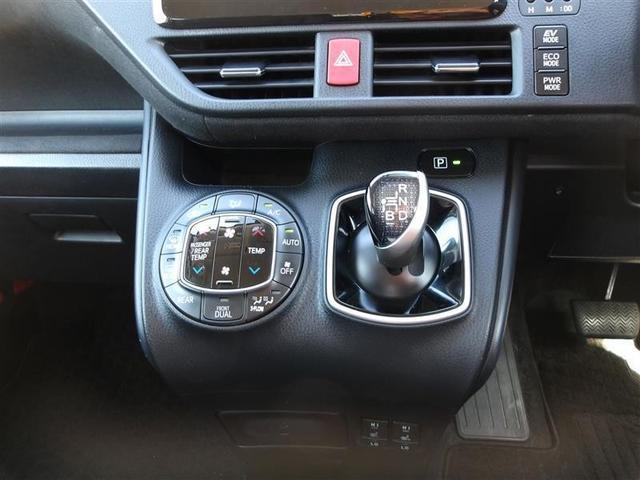 ノア ハイブリッドG ワンセグ メモリーナビ ミュージックプレイヤー接続可 バックカメラ ETC 両側電動スライド LEDヘッドランプ 乗車定員7人 3列シート(10枚目)