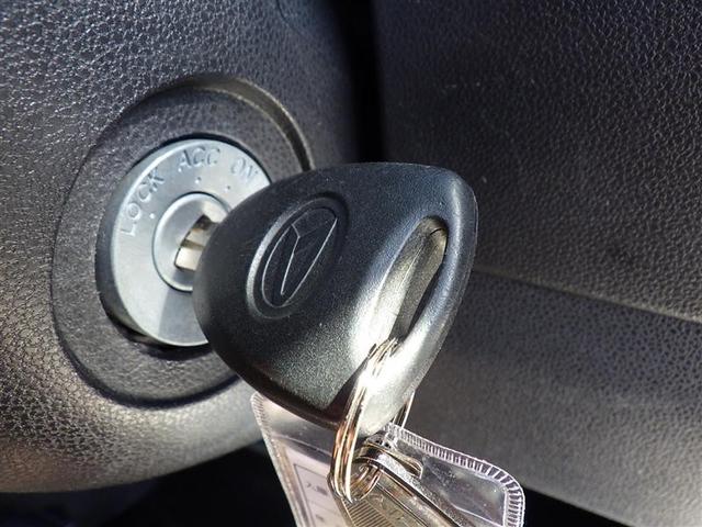 【見えないところまで徹底洗浄】エンジンルームからシートを外した洗浄まで、目に見えないところまで徹底的に洗浄しています。