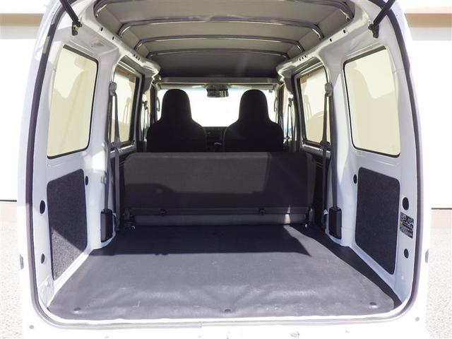 広々としたラゲージスペースを備えています。大きなものや長さのある荷物もしっかりと積み込めます。