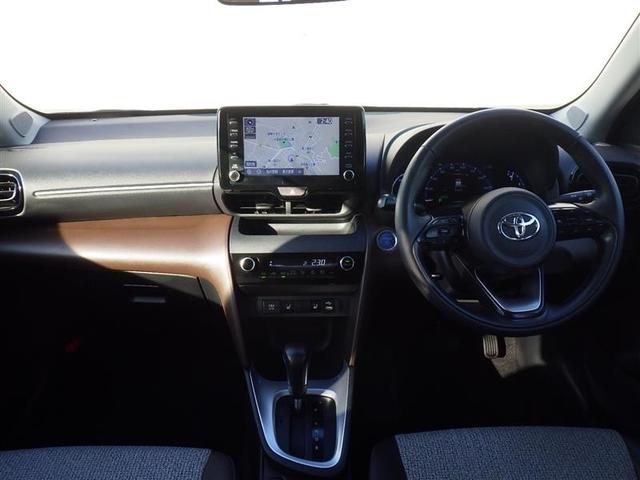 ヤリスクロス ハイブリッドＺ　メモリーナビ　ミュージックプレイヤー接続可　バックカメラ　衝突被害軽減システム　ＥＴＣ　ＬＥＤヘッドランプ　ワンオーナー（7枚目）