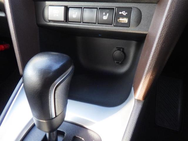 ヤリスクロス ハイブリッドＺ　メモリーナビ　ミュージックプレイヤー接続可　バックカメラ　衝突被害軽減システム　ＥＴＣ　ＬＥＤヘッドランプ　ワンオーナー（11枚目）