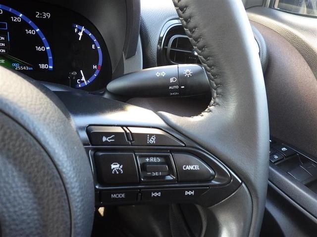 ヤリスクロス ハイブリッドＺ　メモリーナビ　ミュージックプレイヤー接続可　バックカメラ　衝突被害軽減システム　ＥＴＣ　ＬＥＤヘッドランプ　ワンオーナー（15枚目）