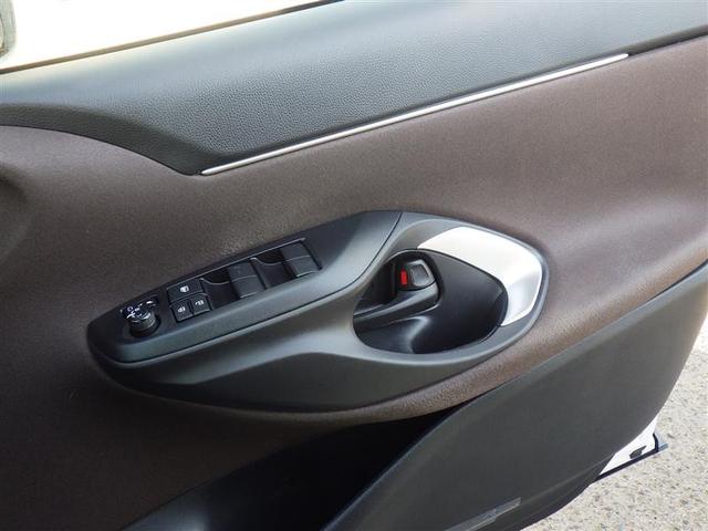 ヤリスクロス ハイブリッドＺ　メモリーナビ　ミュージックプレイヤー接続可　バックカメラ　衝突被害軽減システム　ＥＴＣ　ＬＥＤヘッドランプ　ワンオーナー（19枚目）