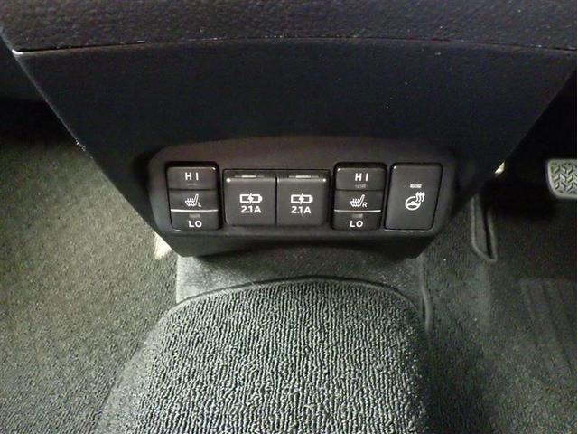 シエンタ Ｇ　クエロ　フルセグ　メモリーナビ　ＤＶＤ再生　バックカメラ　衝突被害軽減システム　ＥＴＣ　ドラレコ　両側電動スライド　ＬＥＤヘッドランプ　ウオークスルー　乗車定員７人　３列シート　ワンオーナー（11枚目）