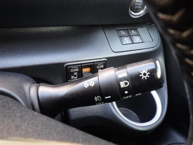 シエンタ Ｇ　クエロ　フルセグ　メモリーナビ　ＤＶＤ再生　バックカメラ　衝突被害軽減システム　ＥＴＣ　ドラレコ　両側電動スライド　ＬＥＤヘッドランプ　ウオークスルー　乗車定員７人　３列シート　ワンオーナー（14枚目）