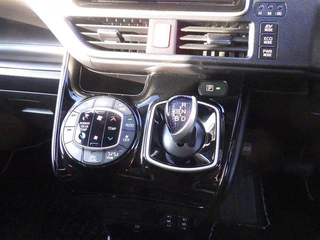 ノア ハイブリッドSi ダブルバイビーIII フルセグ メモリーナビ DVD再生 後席モニター バックカメラ 衝突被害軽減システム ETC ドラレコ 両側電動スライド LEDヘッドランプ 乗車定員7人 3列シート ワンオーナー(10枚目)