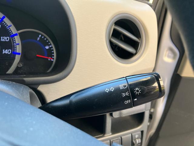 ワゴンＲ ＦＸ　キーレスエントリー　アイドリングストップ　ベンチシート　ＣＶＴ　盗難防止システム　ＡＢＳ　ＣＤ　ミュージックプレイヤー接続可　衝突安全ボディ　エアコン　パワーステアリング　パワーウィンドウ（7枚目）