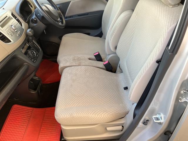 ワゴンＲ ＦＸ　キーレスエントリー　アイドリングストップ　ベンチシート　ＣＶＴ　盗難防止システム　ＡＢＳ　ＣＤ　ミュージックプレイヤー接続可　衝突安全ボディ　エアコン　パワーステアリング　パワーウィンドウ（8枚目）