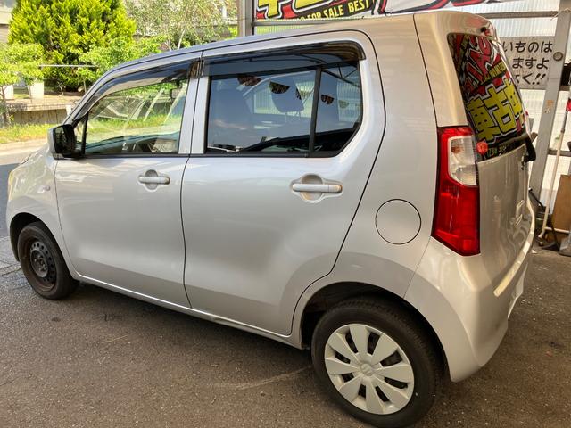 ワゴンＲ ＦＸ　キーレスエントリー　アイドリングストップ　ベンチシート　ＣＶＴ　盗難防止システム　ＡＢＳ　ＣＤ　ミュージックプレイヤー接続可　衝突安全ボディ　エアコン　パワーステアリング　パワーウィンドウ（14枚目）