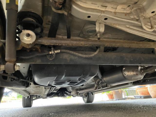 ワゴンＲ ＦＸ　ワンオーナー　キーレスエントリー　電動格納ミラー　ベンチシート　ＡＴ　盗難防止システム　ＡＢＳ　ＣＤ　アルミホイール　衝突安全ボディ　エアコン　パワーステアリング　パワーウィンドウ　運転席エアバッグ（31枚目）