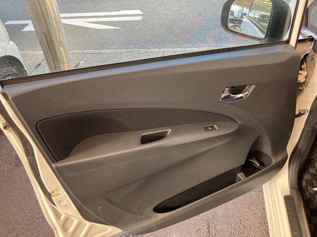 ご覧頂きまして誠に有難うございます!!是非ご来店して頂き、実際にご覧になって頂ければと思います。お客様からのご連絡をスタッフ一同、心よりお待ちしております