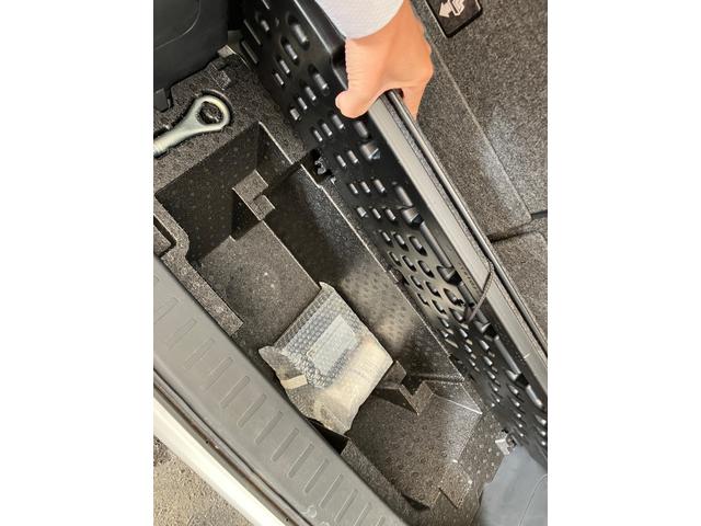 当店のお車をご覧いただきましてありがとうございます。お車についてのご質問やお見積りのご依頼、ご購入にあたってのご相談などお気軽にお問い合わせ下さい!