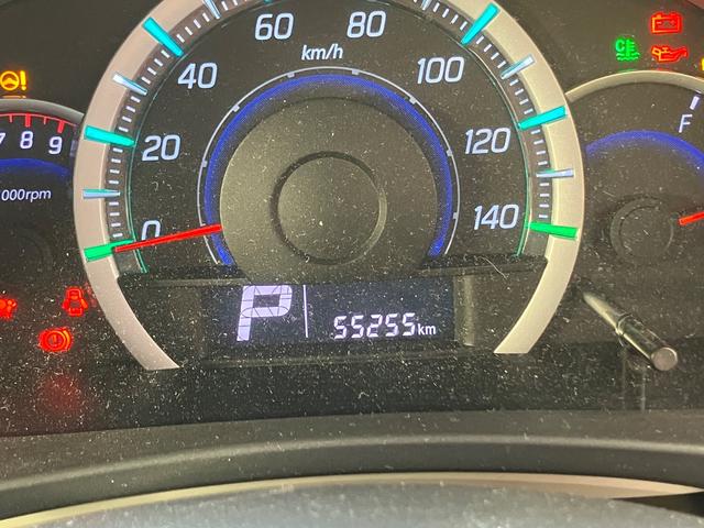 ワゴンＲ ＦＸ　キーレスエントリー　アイドリングストップ　電動格納ミラー　ベンチシート　ＣＶＴ　盗難防止システム　ＡＢＳ　ＣＤ　ミュージックプレイヤー接続可　アルミホイール　衝突安全ボディ　エアコン（5枚目）