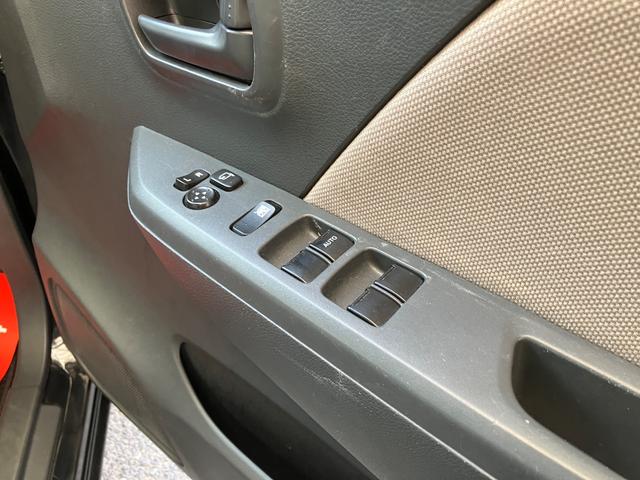 ワゴンＲ ＦＸ　キーレスエントリー　アイドリングストップ　電動格納ミラー　ベンチシート　ＣＶＴ　盗難防止システム　ＡＢＳ　ＣＤ　ミュージックプレイヤー接続可　アルミホイール　衝突安全ボディ　エアコン（11枚目）