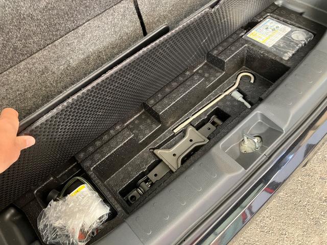 ワゴンＲ ＦＸ　キーレスエントリー　アイドリングストップ　電動格納ミラー　ベンチシート　ＣＶＴ　盗難防止システム　ＡＢＳ　ＣＤ　ミュージックプレイヤー接続可　アルミホイール　衝突安全ボディ　エアコン（29枚目）