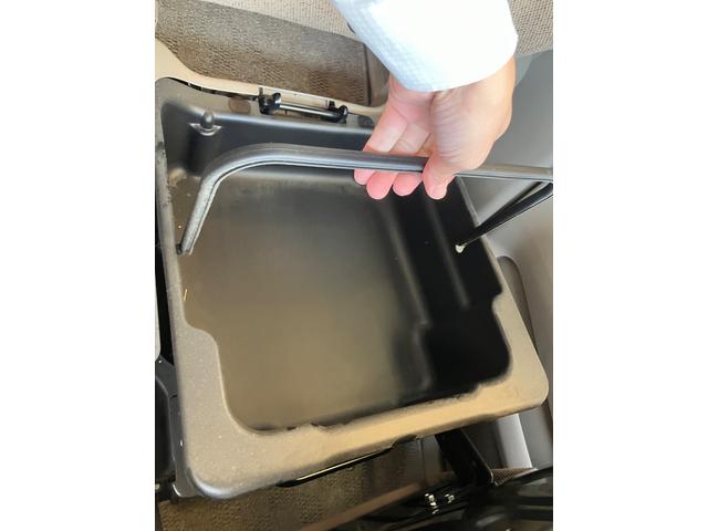 パレット X 両側スライド・片側電動 スマートキー 電動格納ミラー ベンチシート AT 盗難防止システム ABS CD カセット アルミホイール 衝突安全ボディ エアコン パワーステアリング パワーウィンドウ(29枚目)