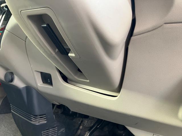 パレット X 両側スライド・片側電動 スマートキー 電動格納ミラー ベンチシート AT 盗難防止システム ABS CD カセット アルミホイール 衝突安全ボディ エアコン パワーステアリング パワーウィンドウ(35枚目)