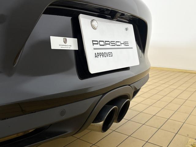 ケイマン ブラックエディション　ＰＤＫ　ＰＡＳＭ　スポーツクロノ　ＢＯＳＥ　エントリー＆ドライブ　電動ドアミラー　スモークテールランプ　アルミペダル　アルミ・ＰＤＫセレクターレバー　グレートップウィンドスクリーン（8枚目）
