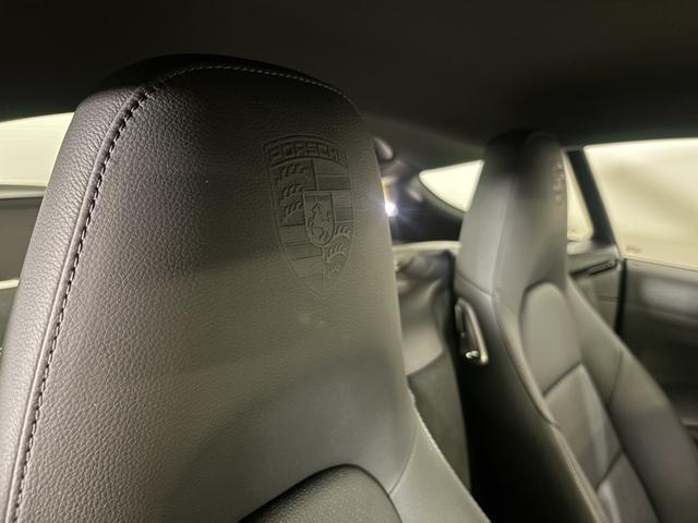 ケイマン ブラックエディション　ＰＤＫ　ＰＡＳＭ　スポーツクロノ　ＢＯＳＥ　エントリー＆ドライブ　電動ドアミラー　スモークテールランプ　アルミペダル　アルミ・ＰＤＫセレクターレバー　グレートップウィンドスクリーン（18枚目）