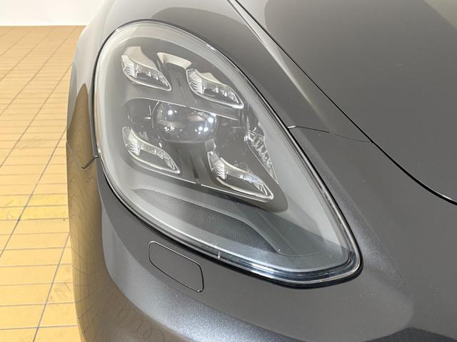 パナメーラ GTS 4+1シート パノラマルーフ 21インチホイール シートベンチレーション マトリックスLEDヘッドライト ソフトクローズドア 14wayパワーシート トラフィックジャムアシスト コンフォートアクセス(33枚目)