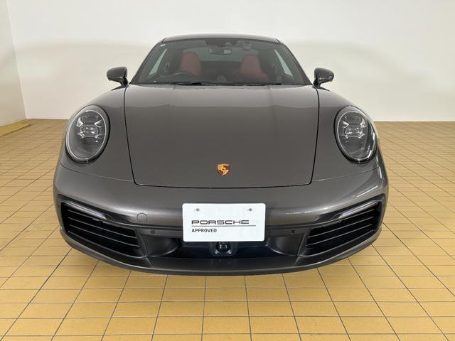 ９１１ ９１１カレラ　ＬＥＤマトリックスヘッドライト　スポーツクロノ　ＧＴスポーツステアリングホイール　２０／２１インチＣａｒｒｅｒａ　Ｃｌａｓｓｉｃホイール　レーンチェンジアシスト　ＢＯＳＥ　パワーステアリングプラス（6枚目）