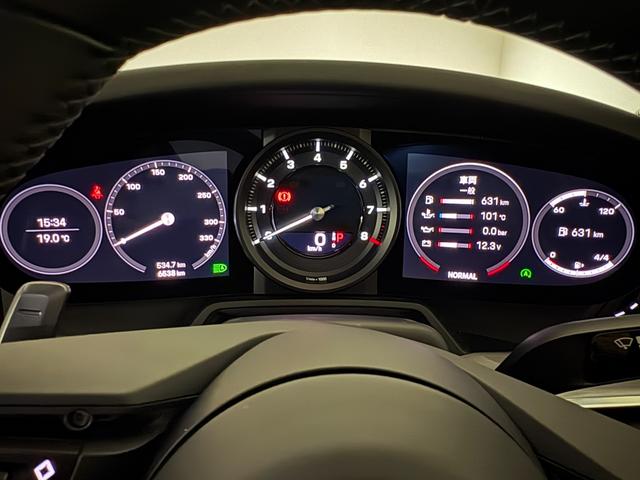 ９１１ ９１１カレラ　ＬＥＤマトリックスヘッドライト　スポーツクロノ　ＧＴスポーツステアリングホイール　２０／２１インチＣａｒｒｅｒａ　Ｃｌａｓｓｉｃホイール　レーンチェンジアシスト　ＢＯＳＥ　パワーステアリングプラス（9枚目）