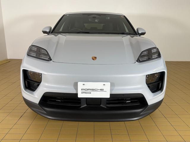 マカンエレクトリック マカン 4S リアアクスルステアリング PASM 電動充電ポートカバー シートヒーター マトリックスLEDヘッドライト スポーツクロノ 4ゾーンクライメートコントロール BOSEサラウンドサウンド(5枚目)