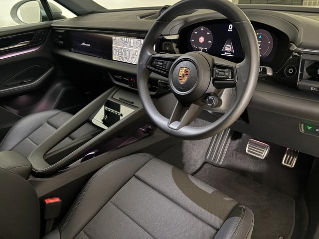 マカンエレクトリック マカン 4S リアアクスルステアリング PASM 電動充電ポートカバー シートヒーター マトリックスLEDヘッドライト スポーツクロノ 4ゾーンクライメートコントロール BOSEサラウンドサウンド(26枚目)