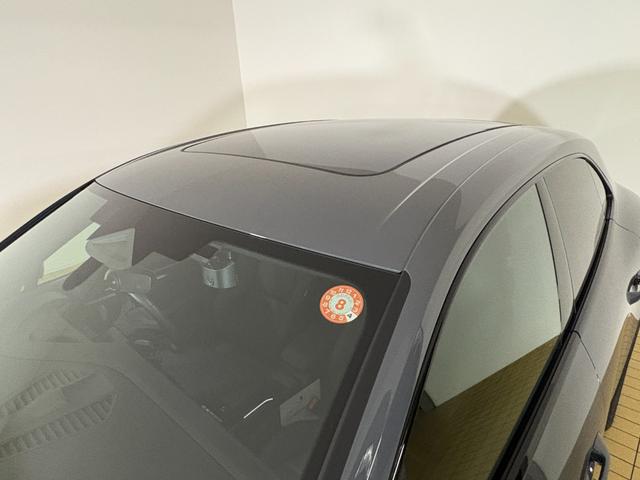 マカンエレクトリック マカン　パノラマルーフ　シートベンチレーション　２２インチＭａｃａｎＳｐｏｒｔホイール　マトリックスＬＥＤヘッドライト　スポクロ　ＢＯＳＥ　アダプティブスポーツシート（28枚目）