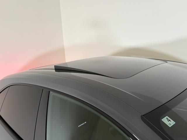 マカンエレクトリック マカン　パノラマルーフ　シートベンチレーション　２２インチＭａｃａｎＳｐｏｒｔホイール　マトリックスＬＥＤヘッドライト　スポクロ　ＢＯＳＥ　アダプティブスポーツシート（29枚目）