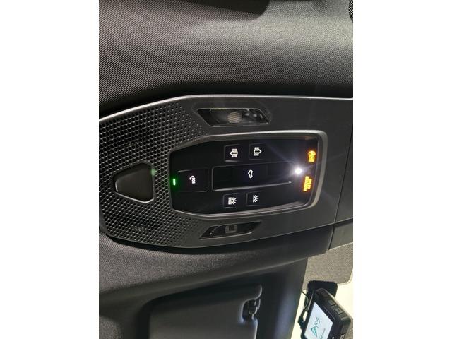 マカンエレクトリック マカン　パノラマルーフ　シートベンチレーション　２２インチＭａｃａｎＳｐｏｒｔホイール　マトリックスＬＥＤヘッドライト　スポクロ　ＢＯＳＥ　アダプティブスポーツシート（35枚目）