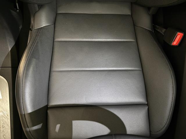 マカンエレクトリック マカン　パノラマルーフ　シートベンチレーション　２２インチＭａｃａｎＳｐｏｒｔホイール　マトリックスＬＥＤヘッドライト　スポクロ　ＢＯＳＥ　アダプティブスポーツシート（37枚目）