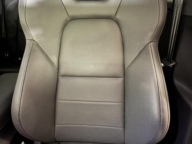 マカンエレクトリック マカン　パノラマルーフ　シートベンチレーション　２２インチＭａｃａｎＳｐｏｒｔホイール　マトリックスＬＥＤヘッドライト　スポクロ　ＢＯＳＥ　アダプティブスポーツシート（39枚目）