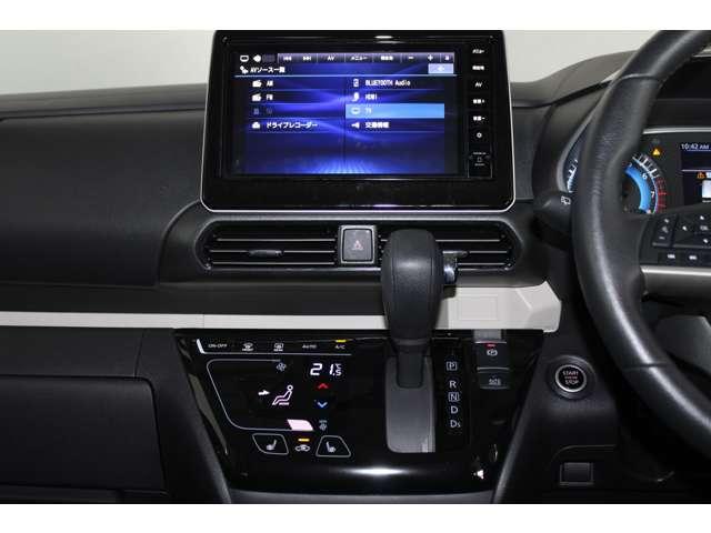 デリカミニ Ｔ　プレミアム　メモリーナビ　全周囲カメラ　スマートキー　衝突軽減装置　ターボエンジン　禁煙　ナビＴＶ　寒冷地　パワステ　フルタイム４ＷＤ　エアバッグ　ＬＥＤヘッド　ＥＳＣ　サイドカメラ　クルコン　インテリキー（8枚目）