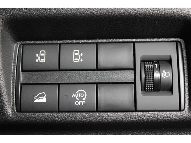 デリカミニ Ｇ　プレミアム　メモリーナビ　全周囲カメラ　スマートキー　１オーナー　ＬＥＤ　Ａクルコン　シートヒーター　ベンチシート　エアコン　コーナーセンサー　パワステ　アルミホイール　キーレスエントリー　エアバッグ　禁煙車（13枚目）