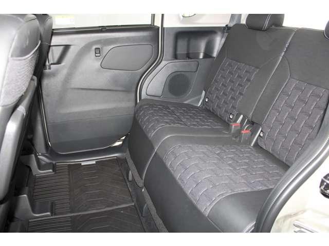 デリカミニ Ｇ　プレミアム　メモリーナビ　全周囲カメラ　スマートキー　１オーナー　ＬＥＤ　Ａクルコン　シートヒーター　ベンチシート　エアコン　コーナーセンサー　パワステ　アルミホイール　キーレスエントリー　エアバッグ　禁煙車（6枚目）