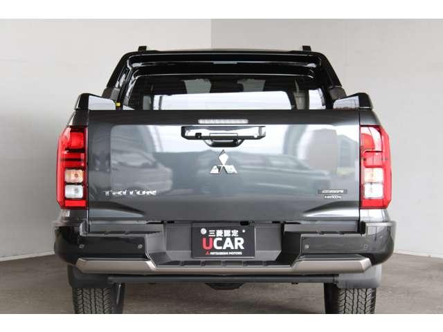 トライトン ＧＳＲ　スマホ連携ナビ　全周囲カメラ　スマートキー　クリアランスソナー　寒冷地仕様　シートヒータ　スマートキー　電動シート　４ＷＤ　アイドリングストップ　サイドモニター　横滑り防止　ナビ　メモリーナビ　ＡＢＳ（19枚目）