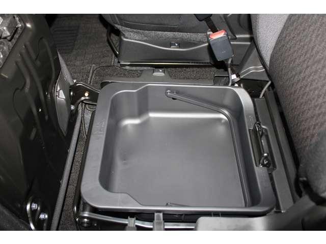 デリカD:2 カスタムハイブリッドMV全方位カメラ付ナビパッケージ メモリーナビ 全周囲カメラ スマートキー (16枚目)