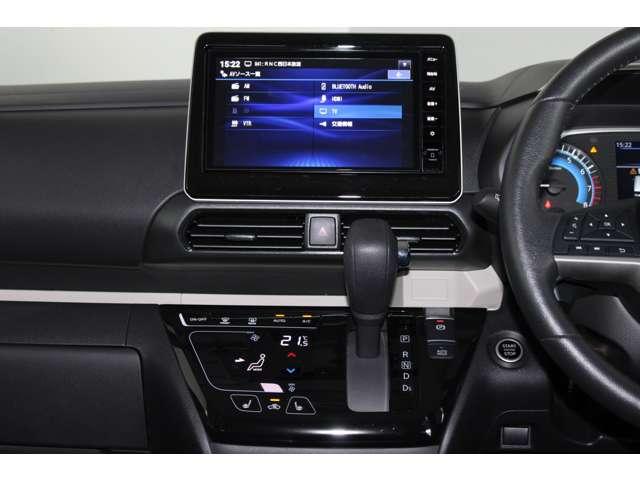 デリカミニ Ｔ　プレミアム　メモリーナビ　全周囲カメラ　スマートキー　フルセグＴＶ　ＬＥＤランプ　クルコン　キーレスエントリー　ＡＢＳ　禁煙　エアバッグ　パワステ　ベンチシート　オートエアコン　ターボ車　フロントカメラ　ナビＴＶ（8枚目）