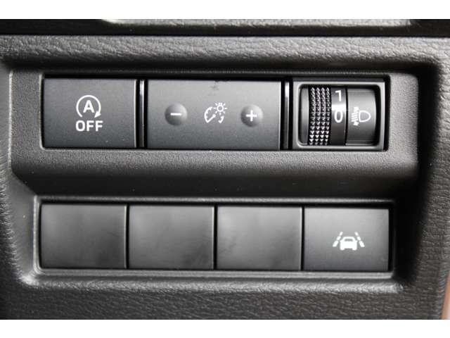 トライトン ＧＳＲ　メモリーナビ　全周囲カメラ　スマートキー　クリアランスソナー　寒冷地仕様　シートヒータ　スマートキー　電動シート　４ＷＤ　アイドリングストップ　サイドモニター　横滑り防止　ナビ　メモリーナビ　エアコン（13枚目）